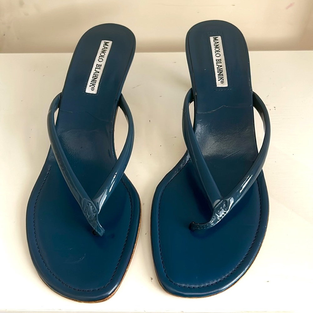 COPY - Manolo Blahnik Thong Sandal with heel